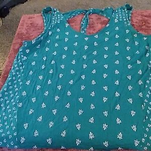 Tank top ties in back